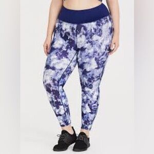 Torrid Active Blue & White Tie-Dye Crop Ankle Leggings Plus Size 5X Sporty